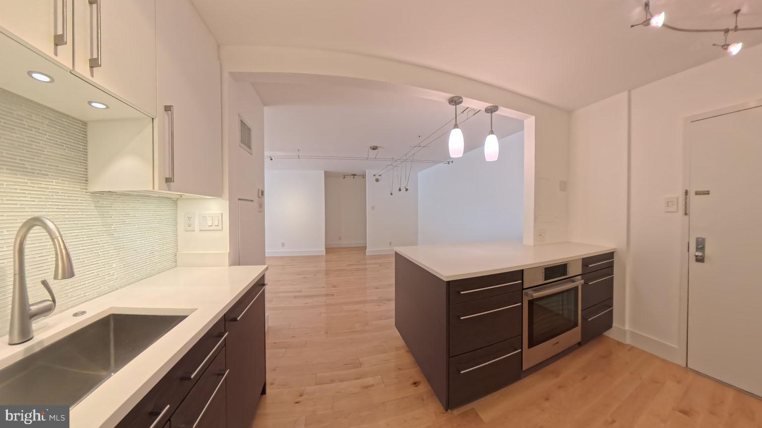 REGENCY AT MCLEAN - Residential Lease