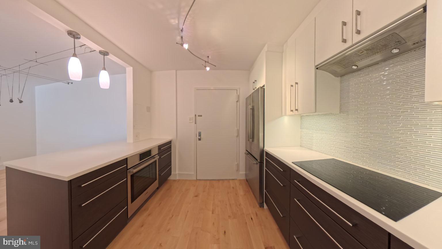 REGENCY AT MCLEAN - Residential Lease