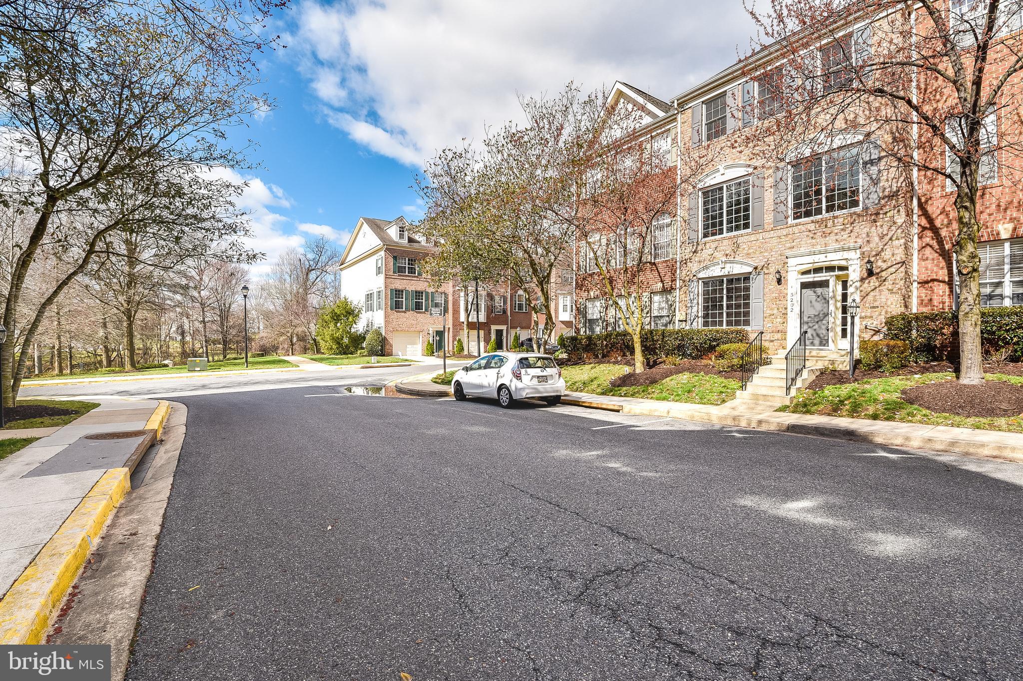 RETREAT AT FAIRWOOD TOWN - Residential