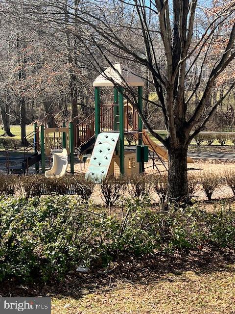 5202 MARIES RETREAT DRIVE 135