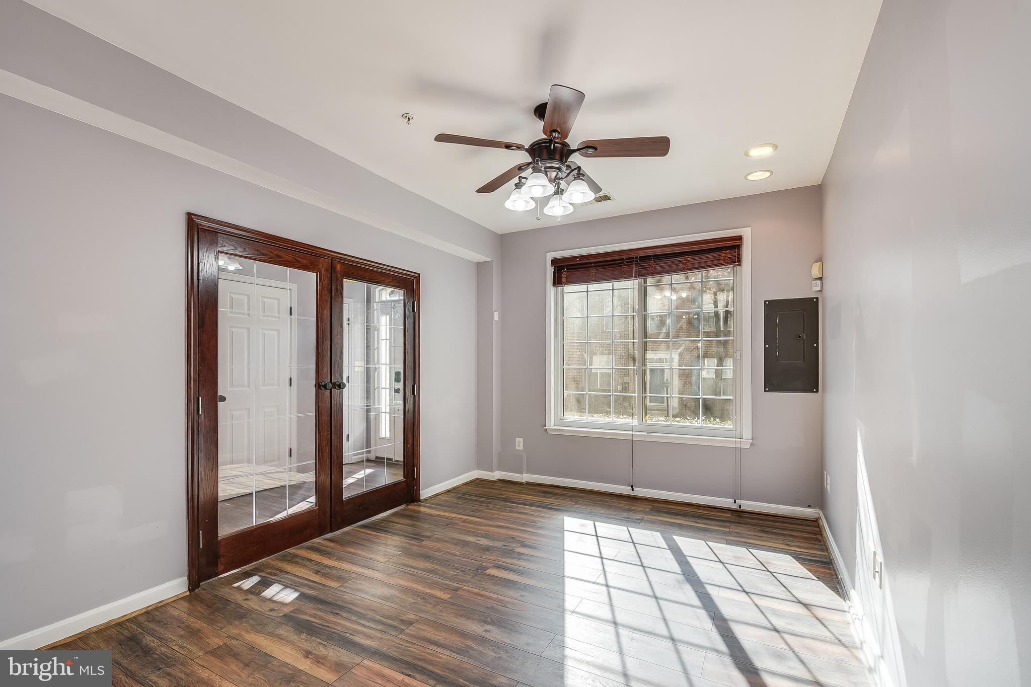 RETREAT AT FAIRWOOD TOWN - Residential