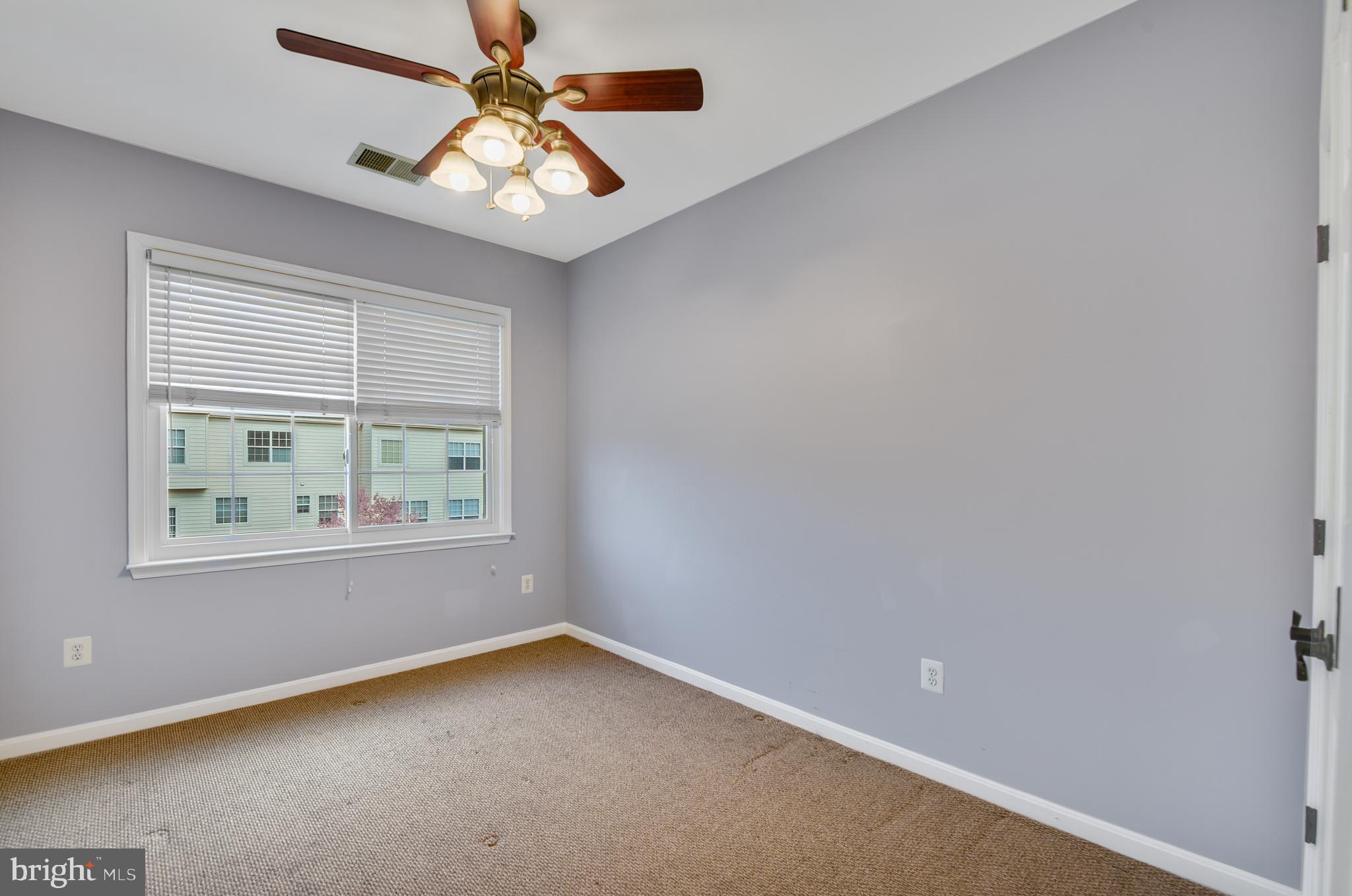 RETREAT AT FAIRWOOD TOWN - Residential
