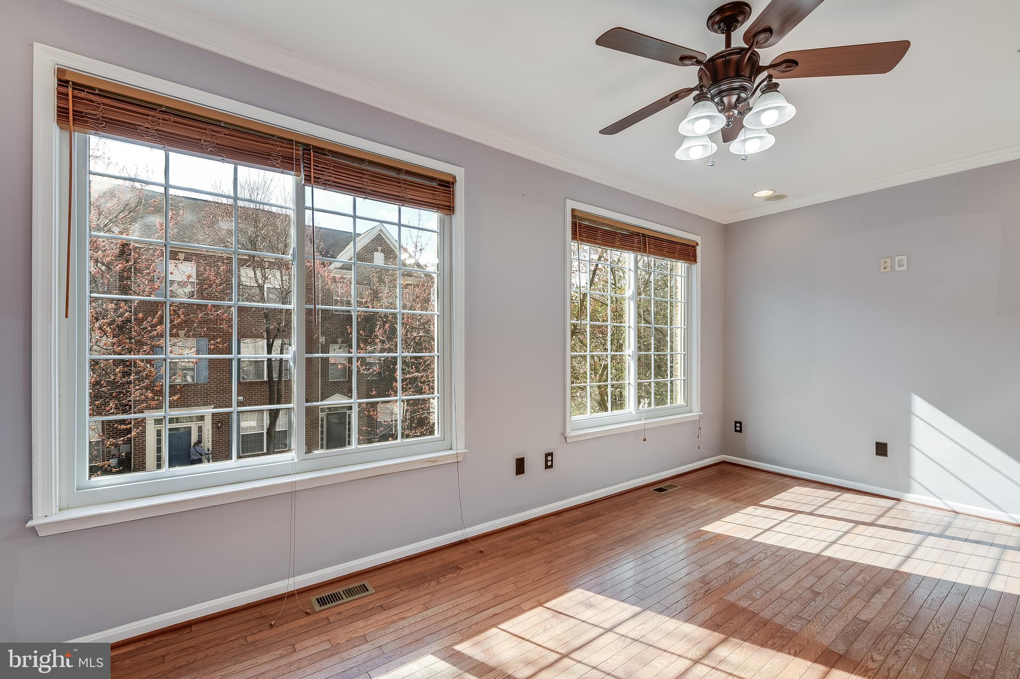 RETREAT AT FAIRWOOD TOWN - Residential