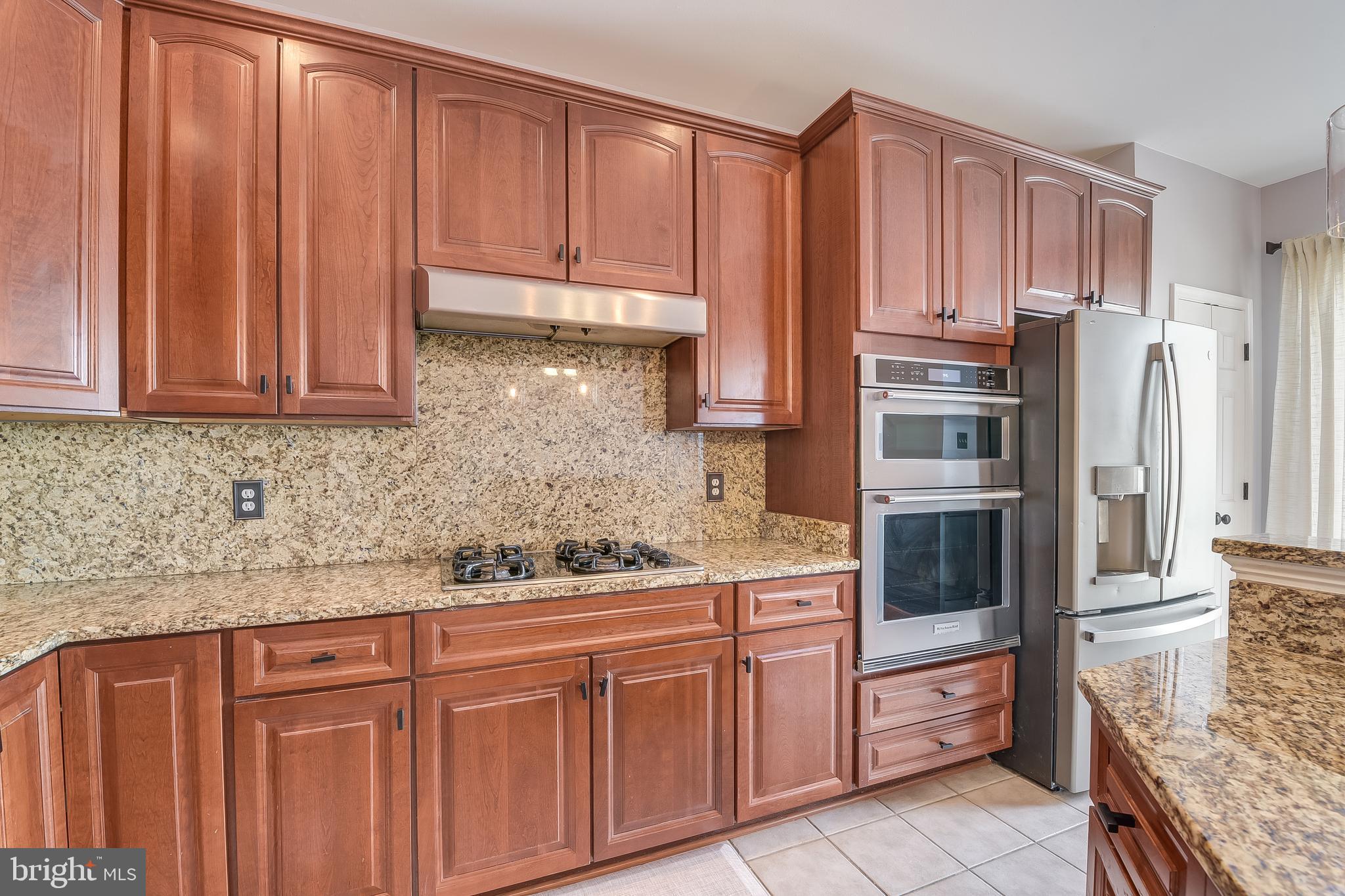 RETREAT AT FAIRWOOD TOWN - Residential