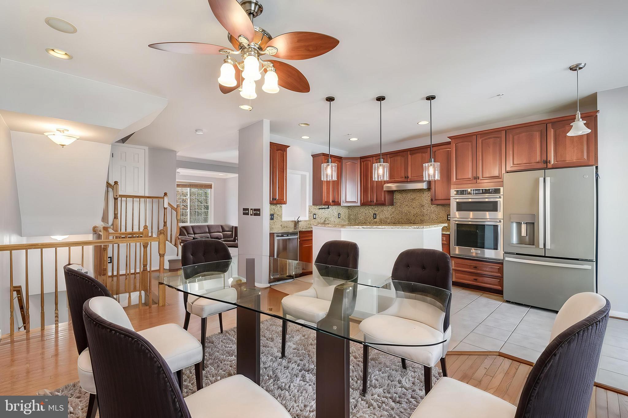 RETREAT AT FAIRWOOD TOWN - Residential