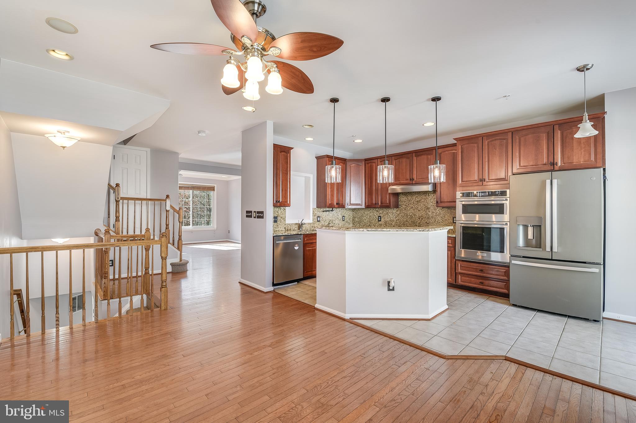 RETREAT AT FAIRWOOD TOWN - Residential