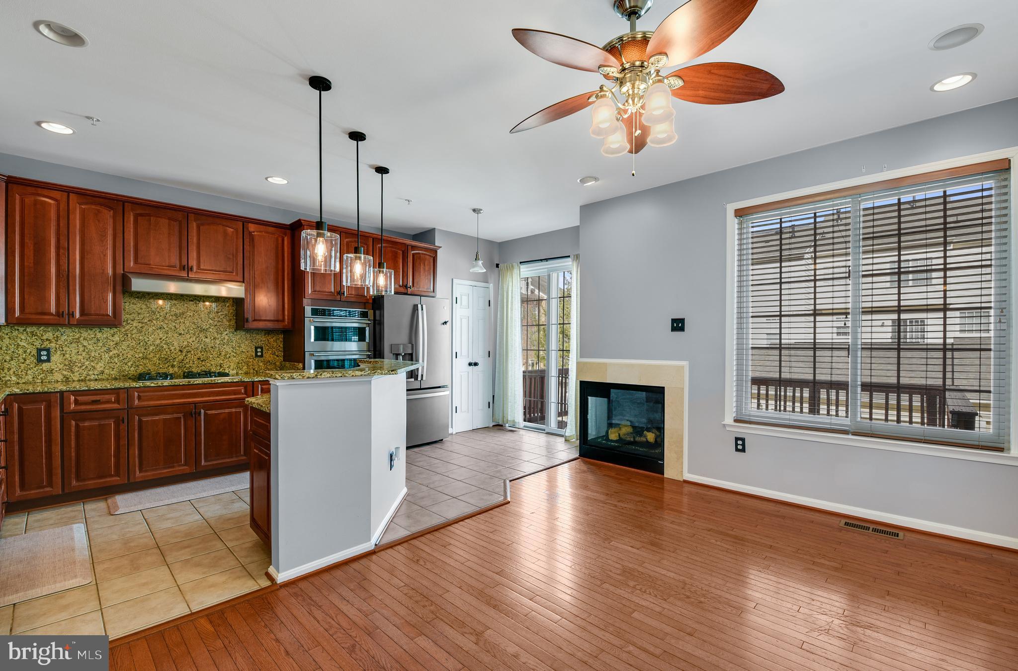 RETREAT AT FAIRWOOD TOWN - Residential