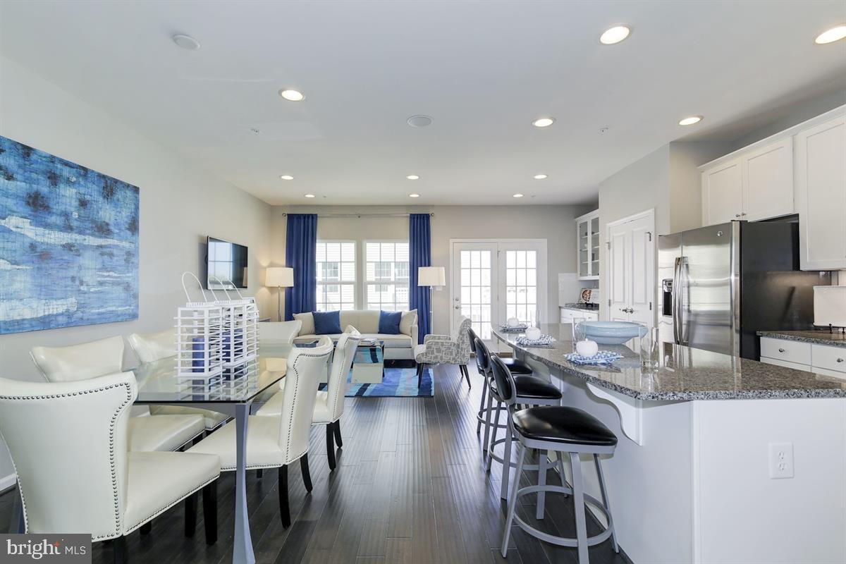 PARKSIDE - Residential