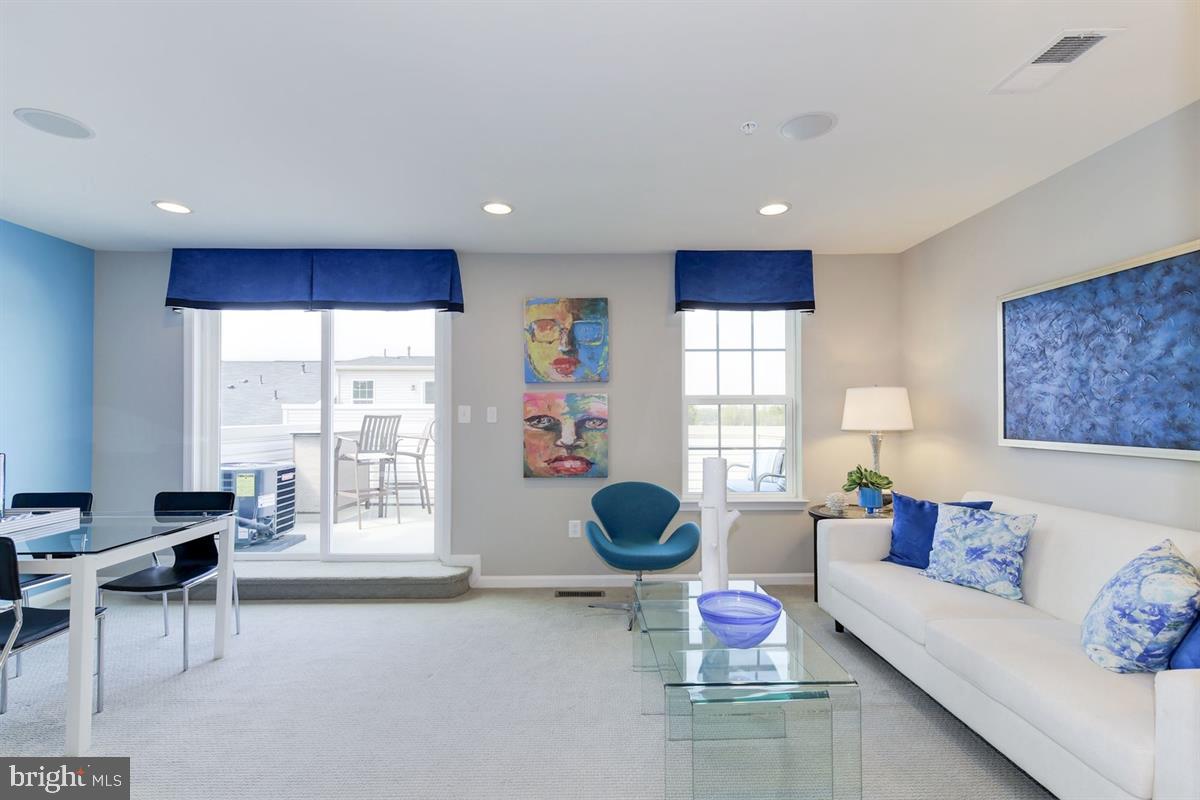 PARKSIDE - Residential