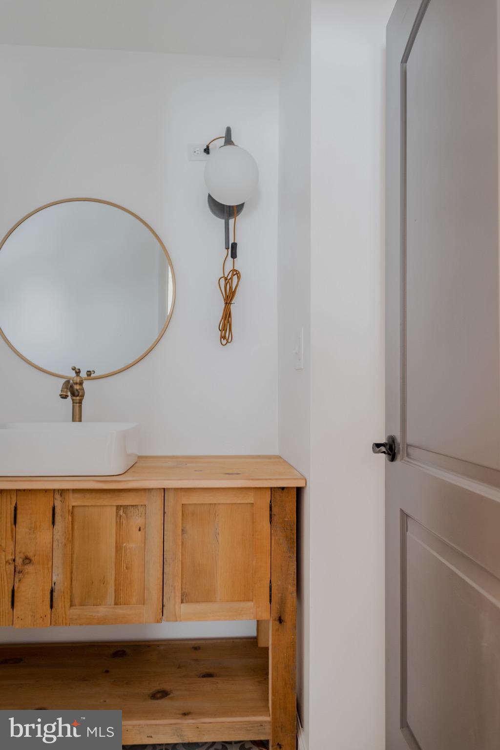 LAKE MEADE - Residential