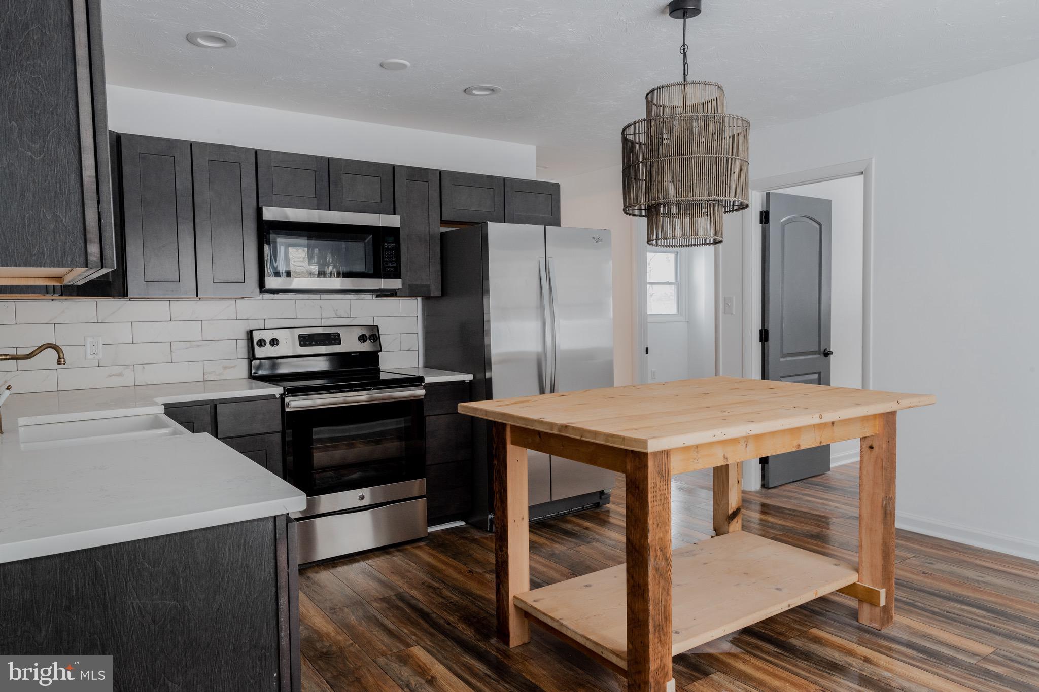 LAKE MEADE - Residential