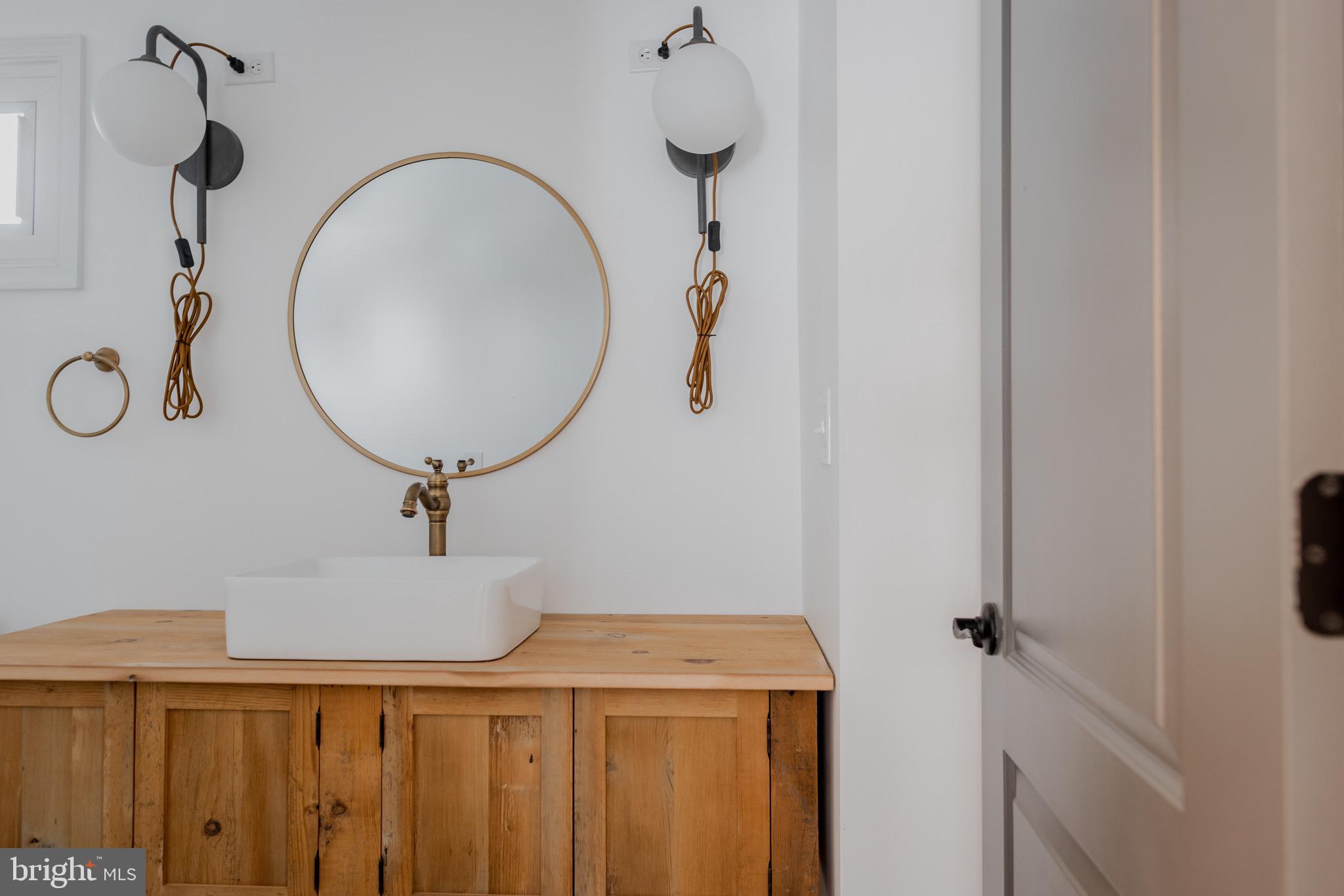 LAKE MEADE - Residential