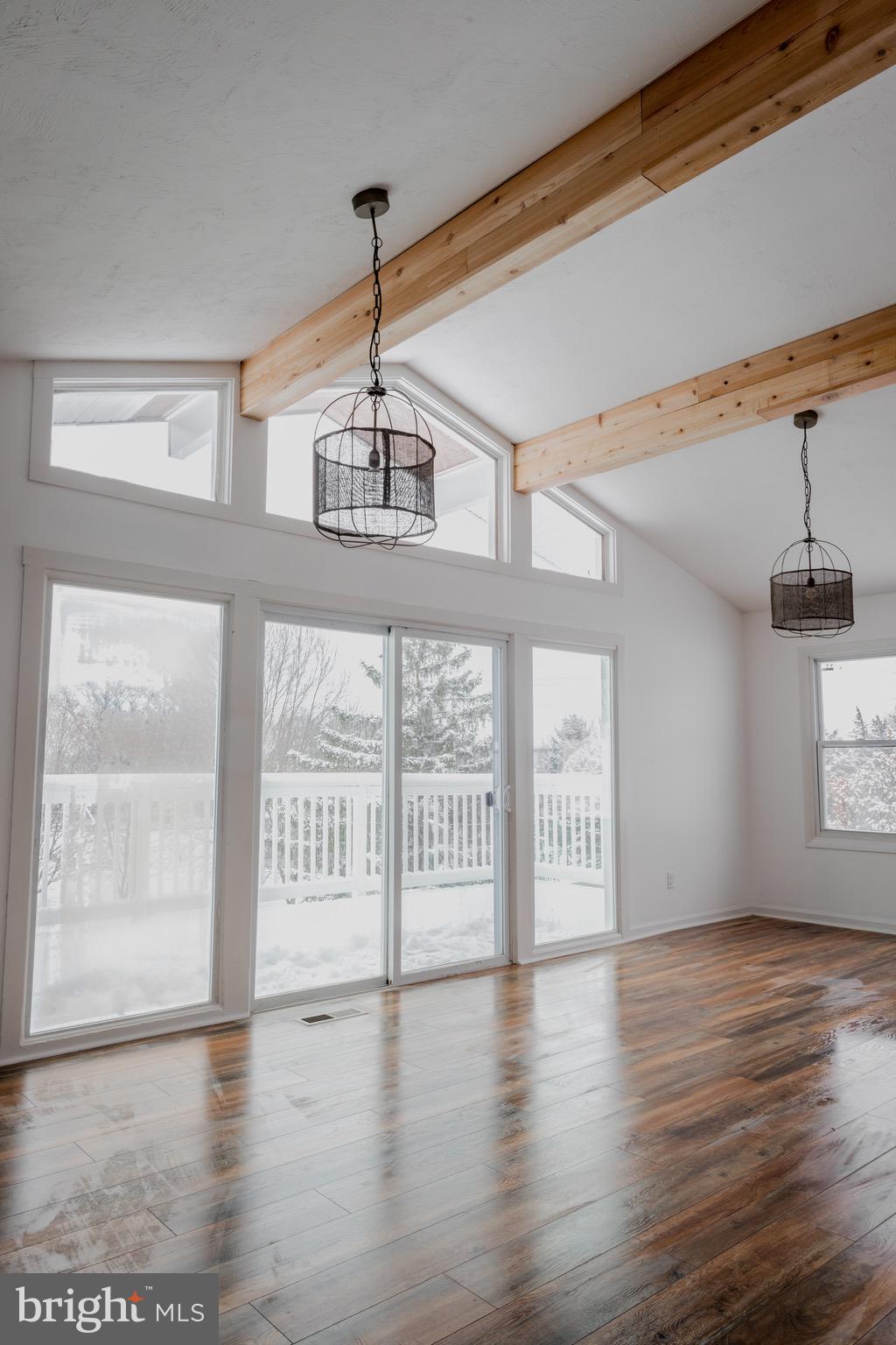 LAKE MEADE - Residential