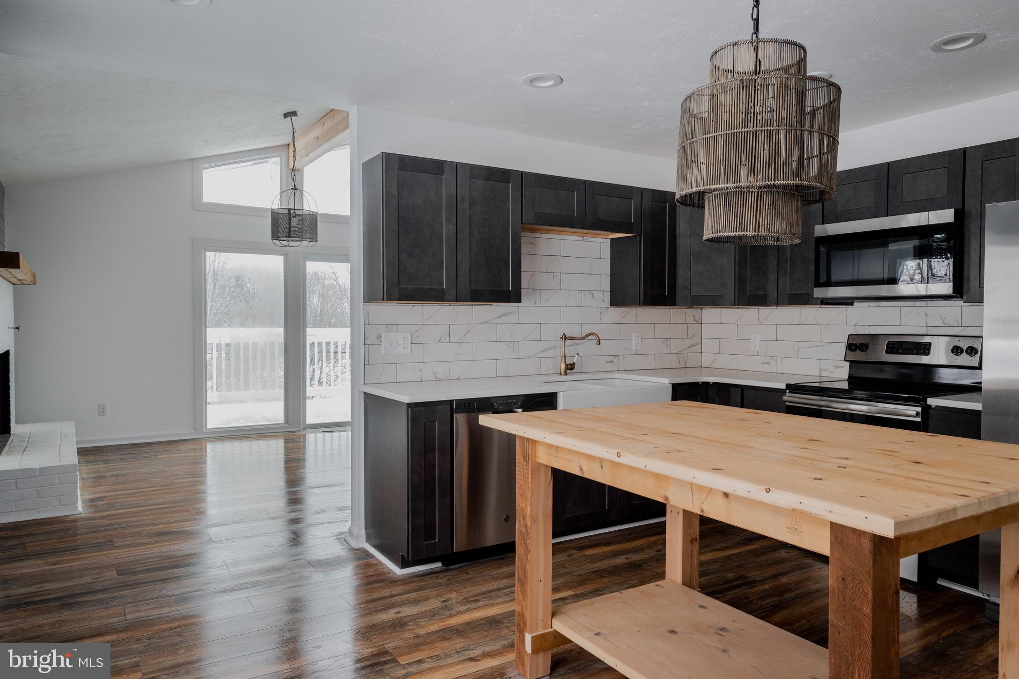 LAKE MEADE - Residential