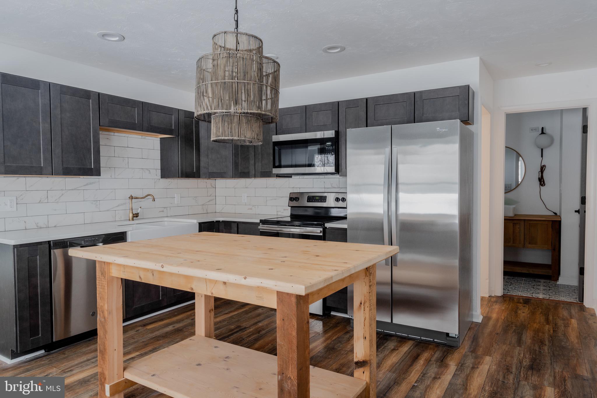 LAKE MEADE - Residential