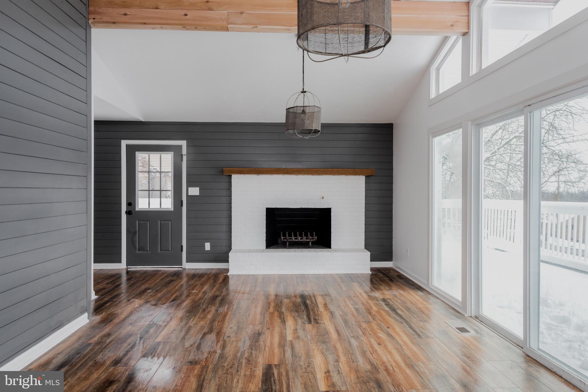 LAKE MEADE - Residential