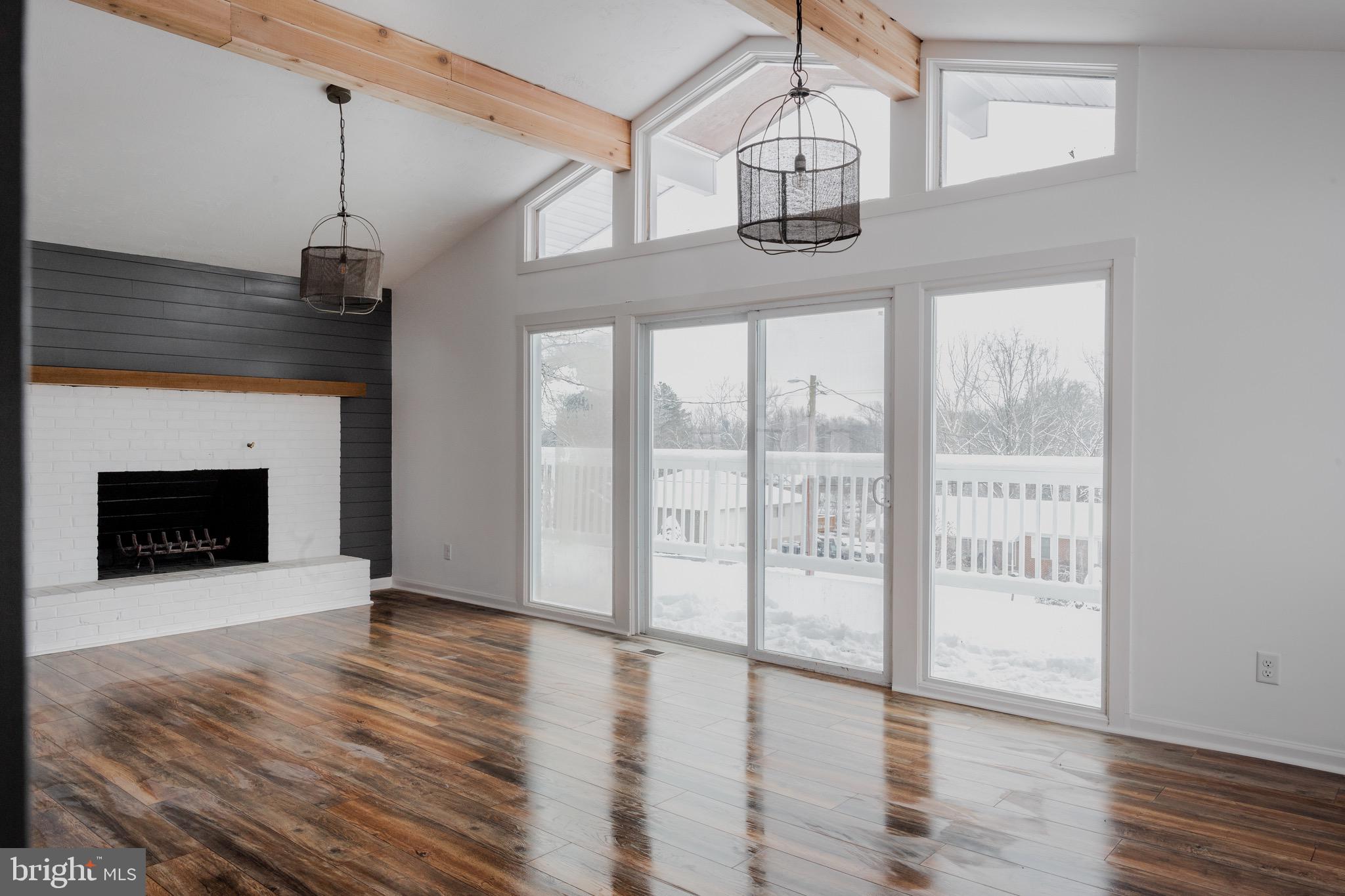 LAKE MEADE - Residential