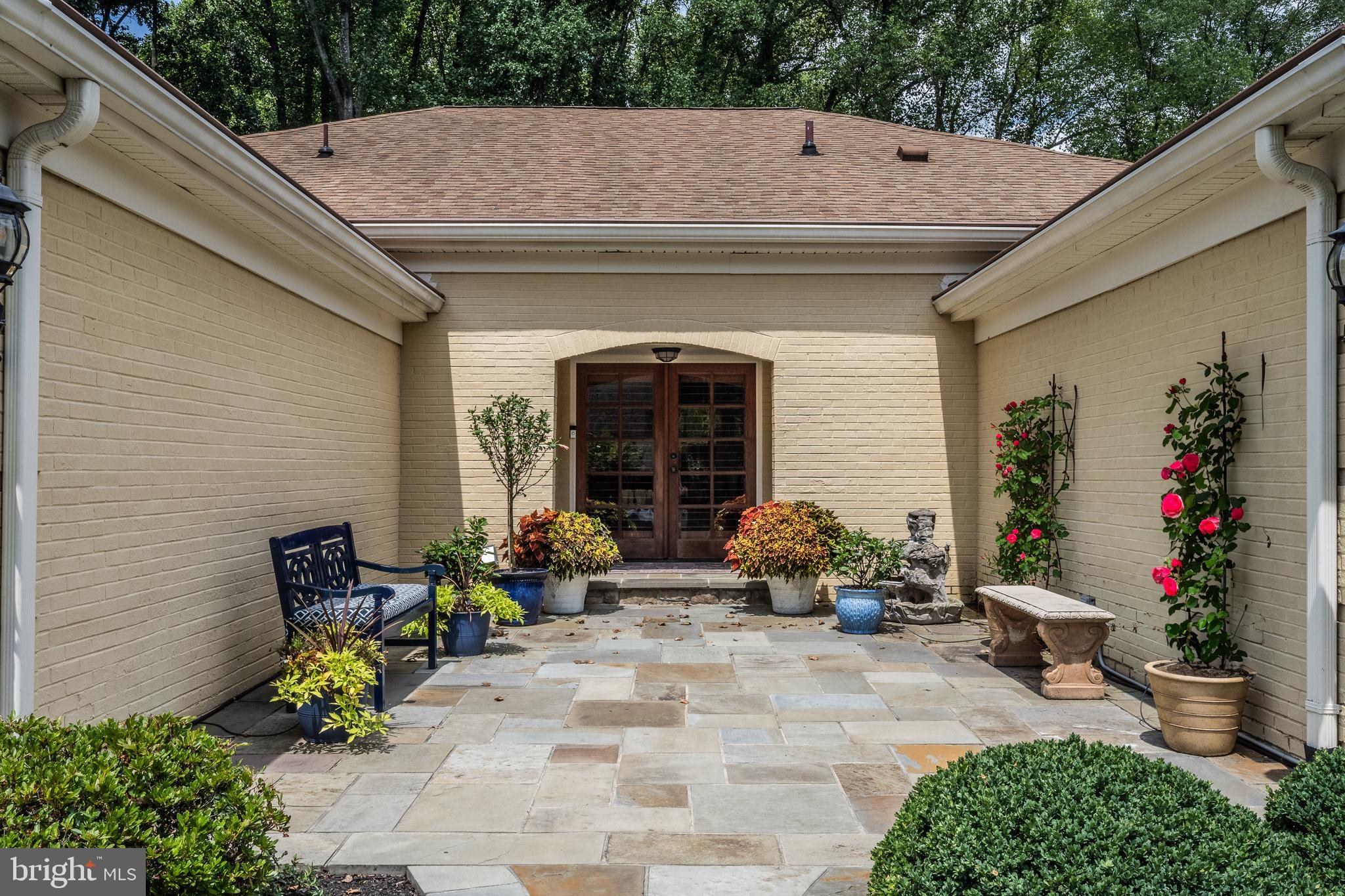 LANGLEY OAKS - Residential