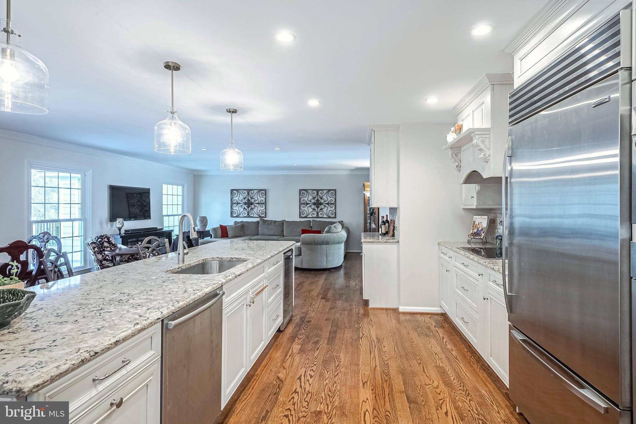 LANGLEY OAKS - Residential