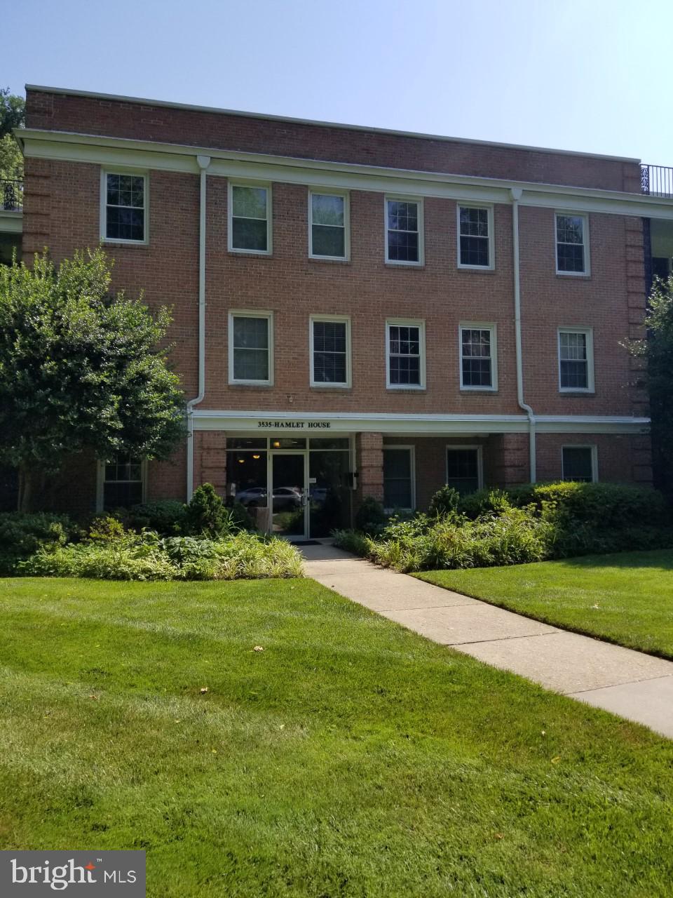 HAMLET HOUSE - Residential Lease