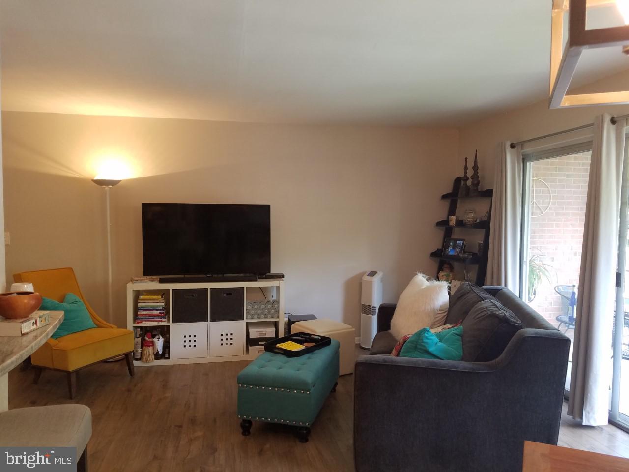 HAMLET HOUSE - Residential Lease