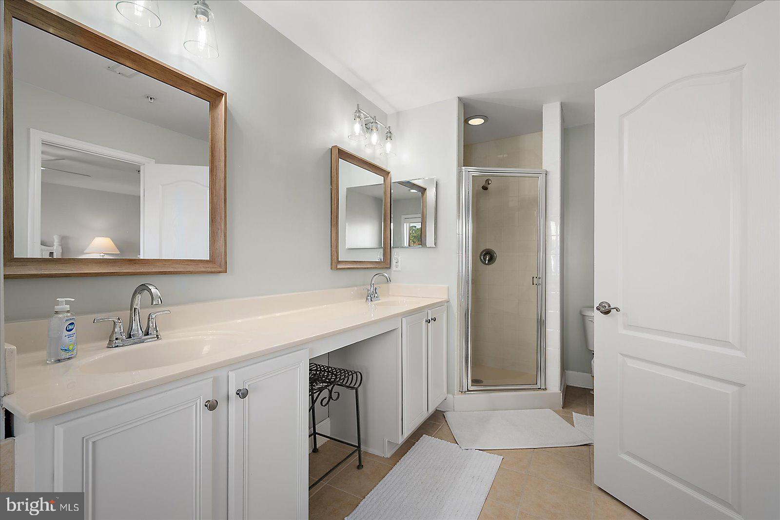 GLEN RIDDLE - Residential