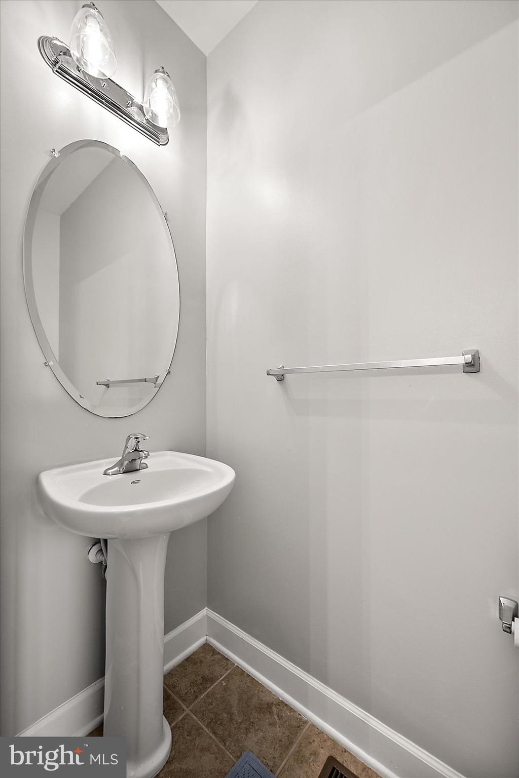 GLEN RIDDLE - Residential