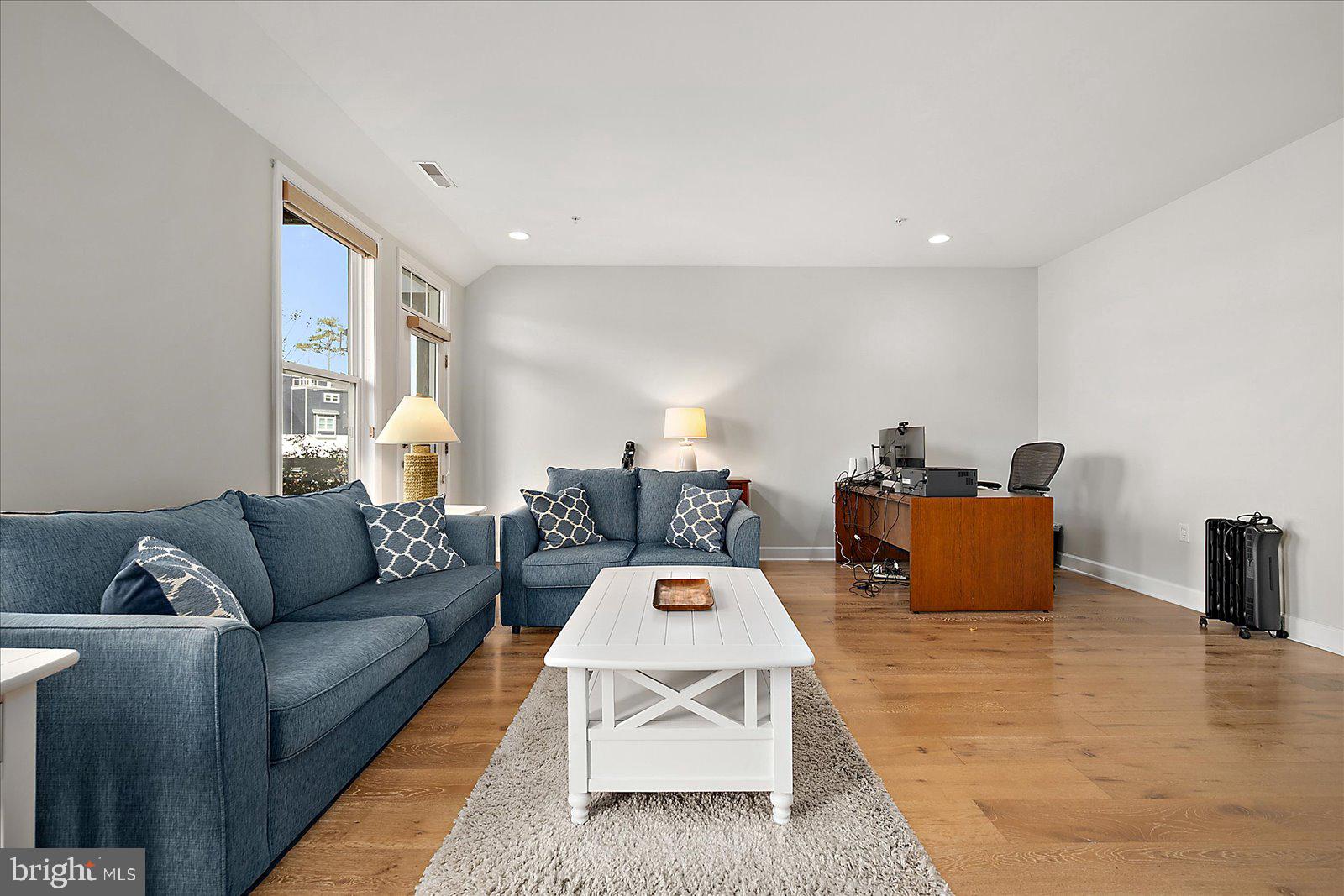 GLEN RIDDLE - Residential