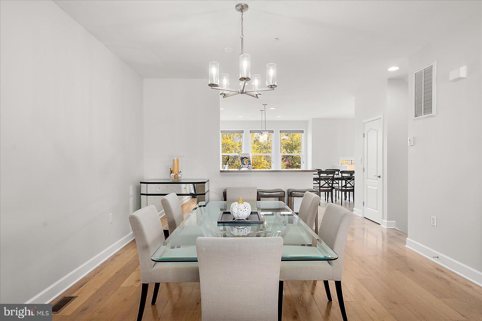 GLEN RIDDLE - Residential