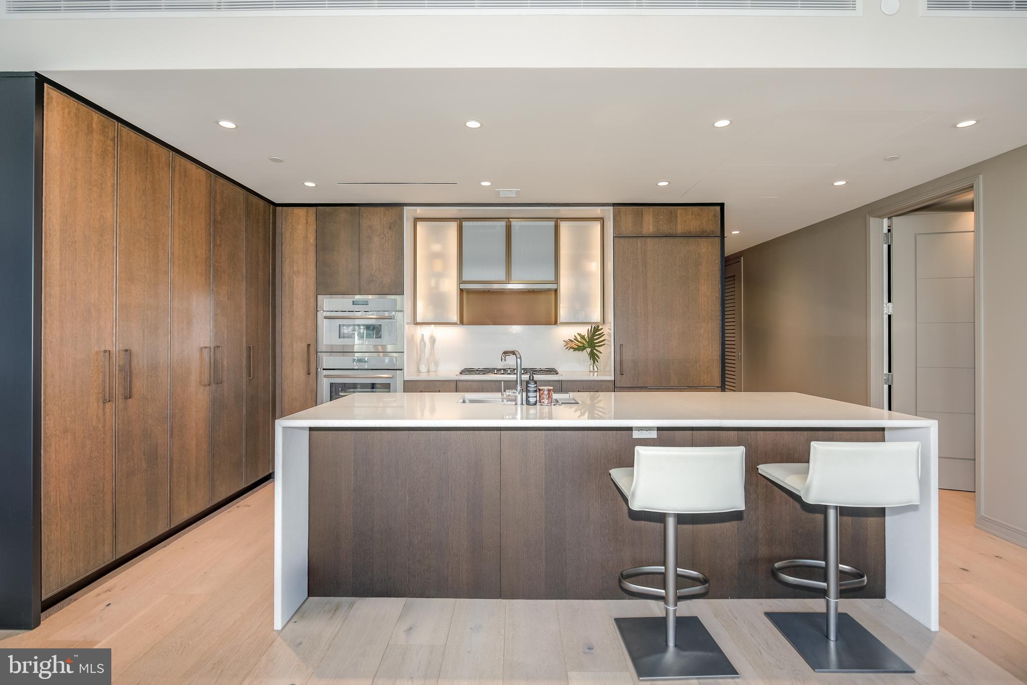 601 WHARF SW 1007
