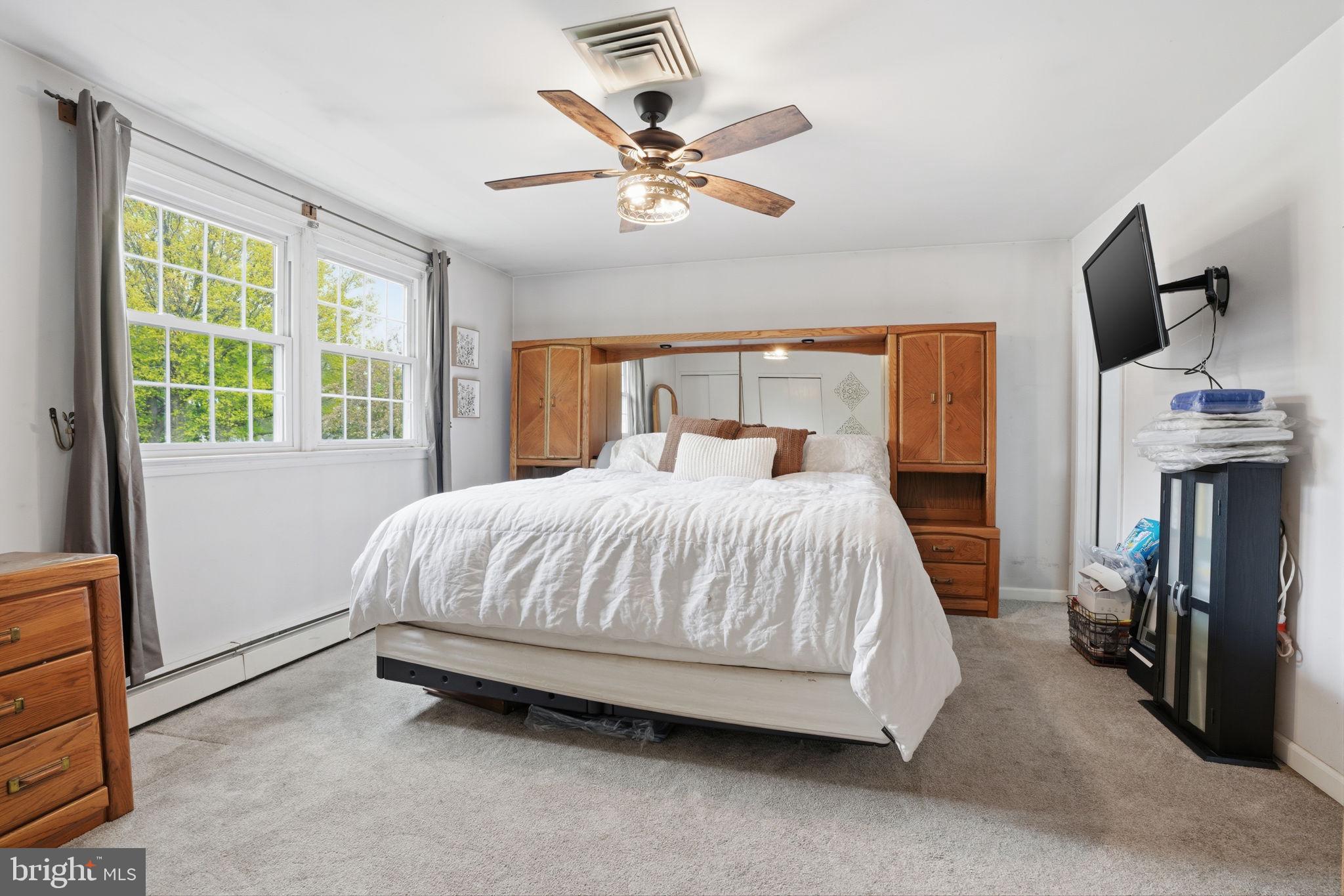 WINDMILL VIL WEST - Residential