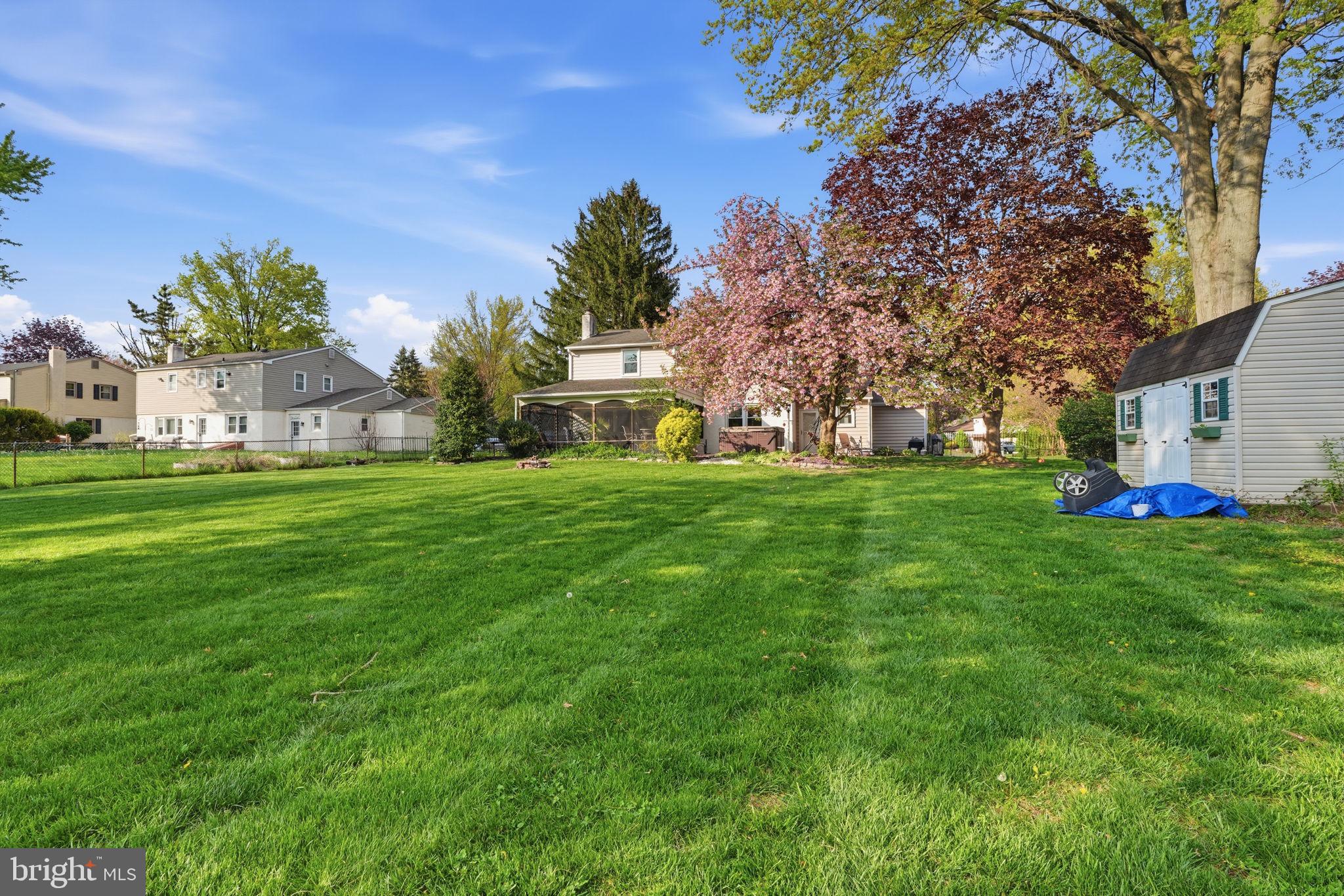 WINDMILL VIL WEST - Residential