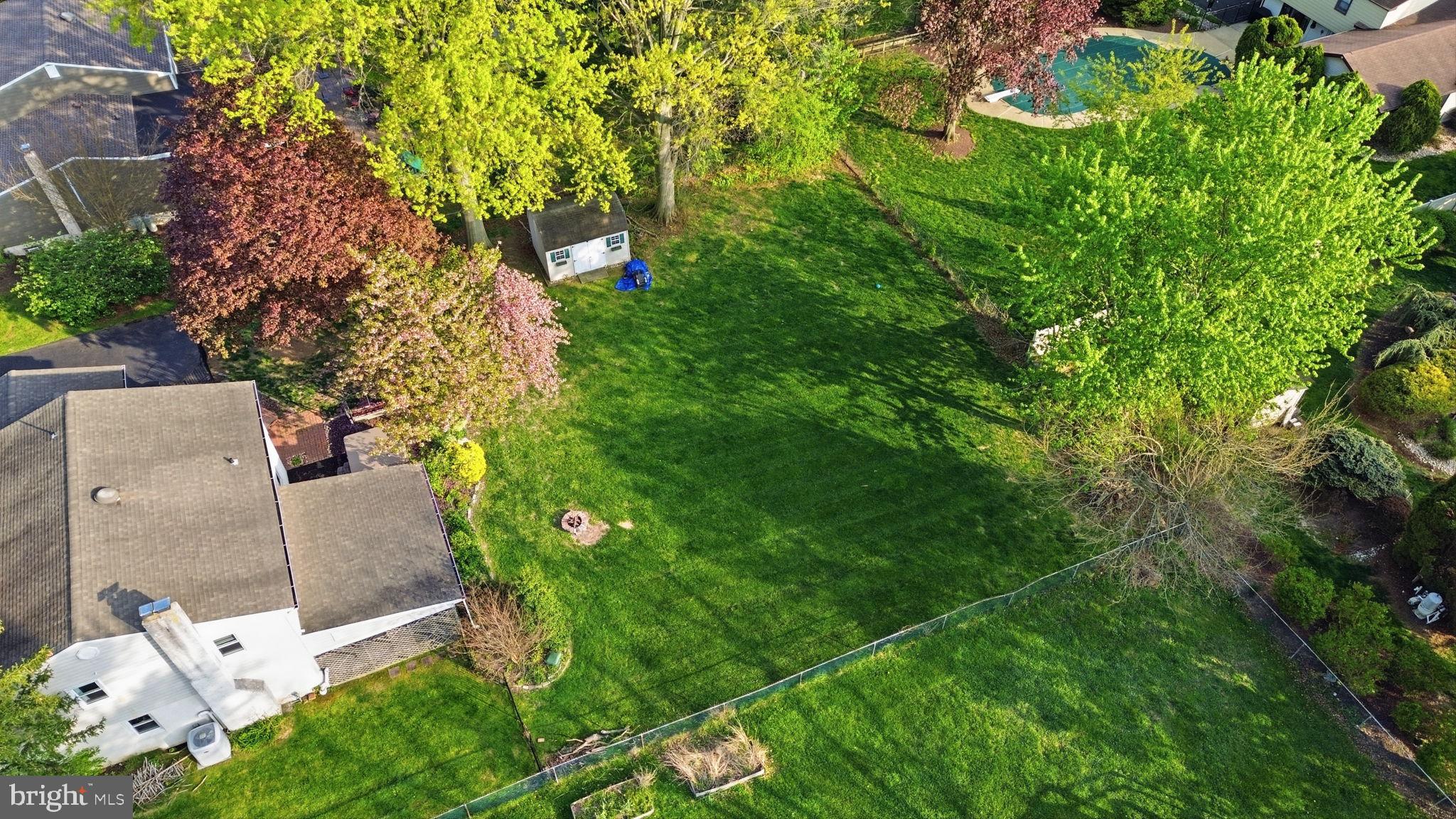 WINDMILL VIL WEST - Residential