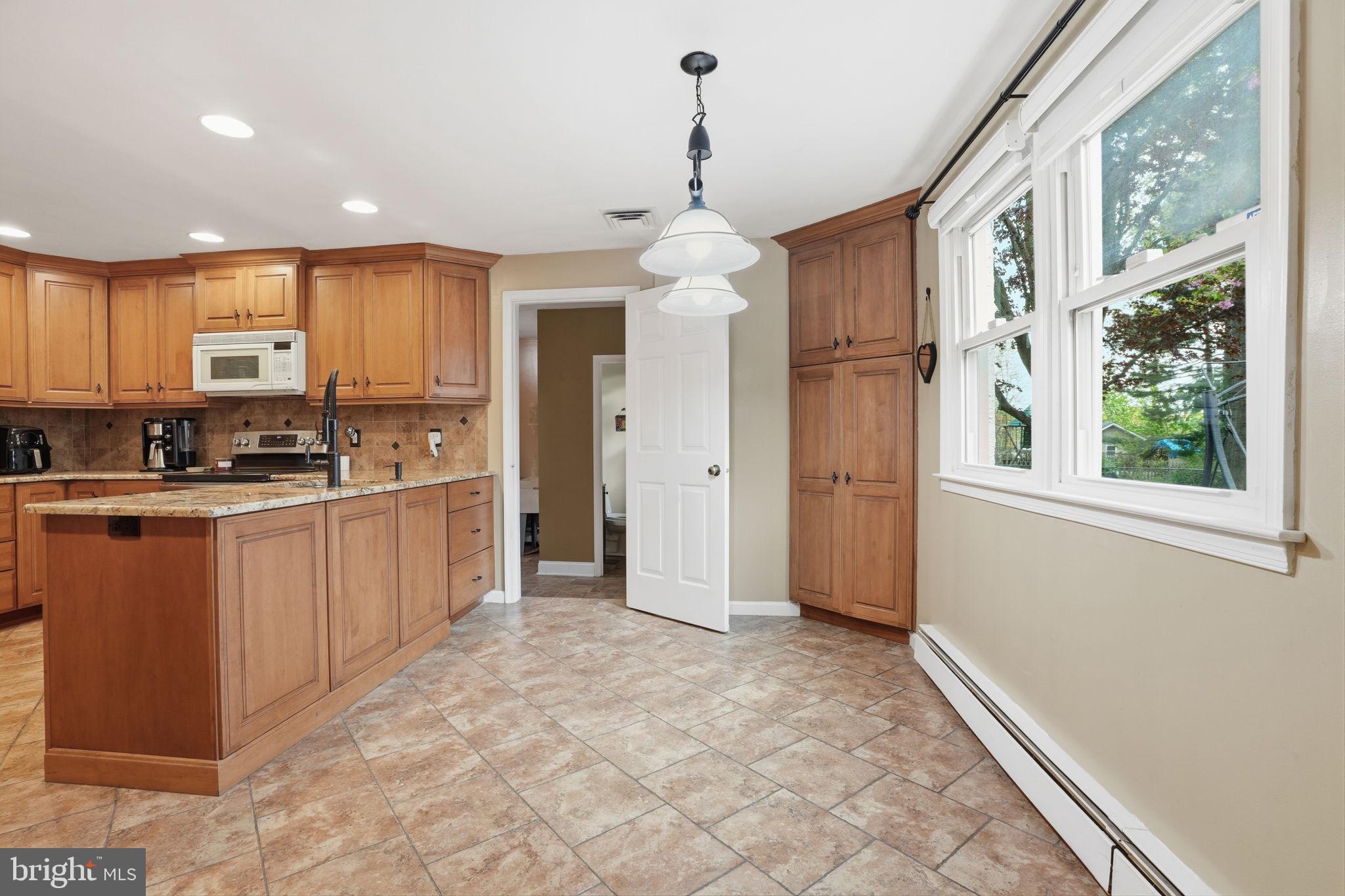 WINDMILL VIL WEST - Residential