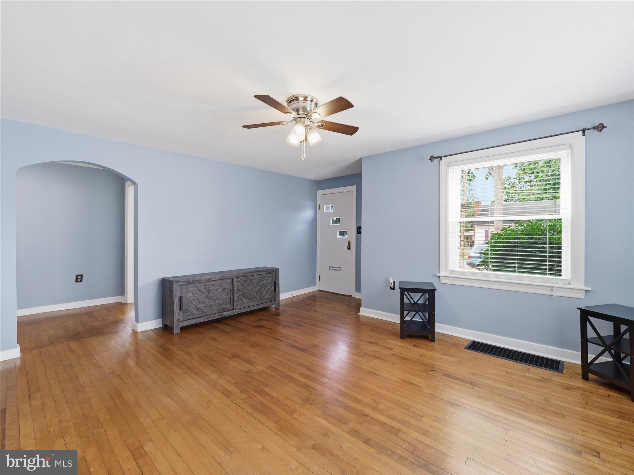 926 S 5TH STREET