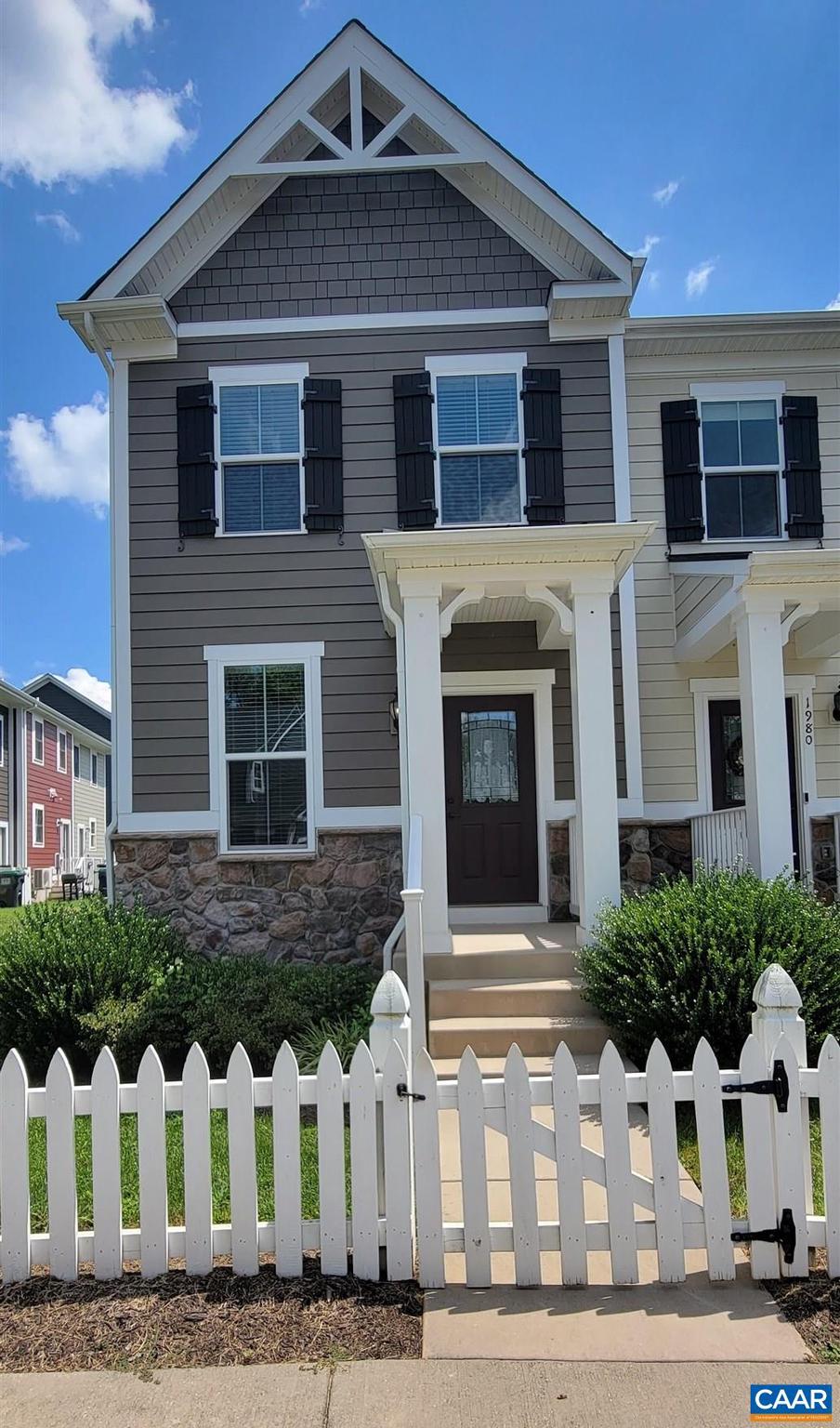 WICKHAM POND - Residential Lease