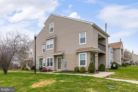 Condo For Sale - 2501 Thistledown Court<br/> Gloucester County, SEWELL, NJ 08080