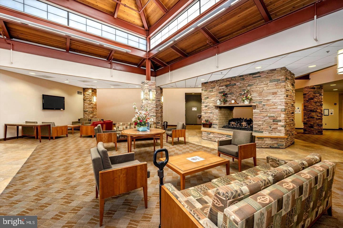 LEISURE WORLD - Residential