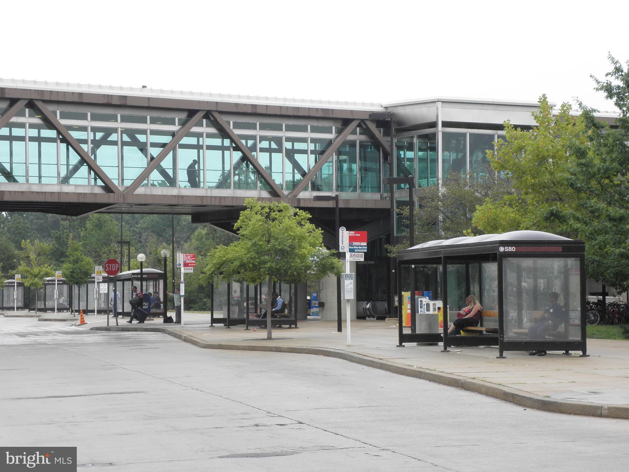 KINGSTOWNE - Residential Lease