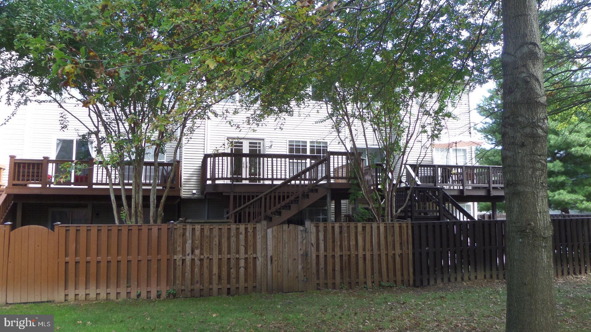 KINGSTOWNE - Residential Lease