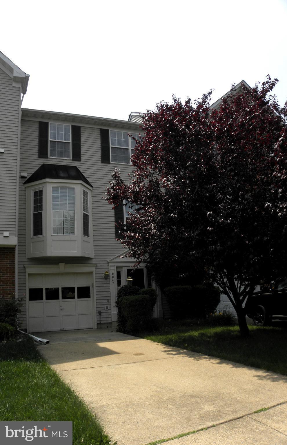 KINGSTOWNE - Residential Lease