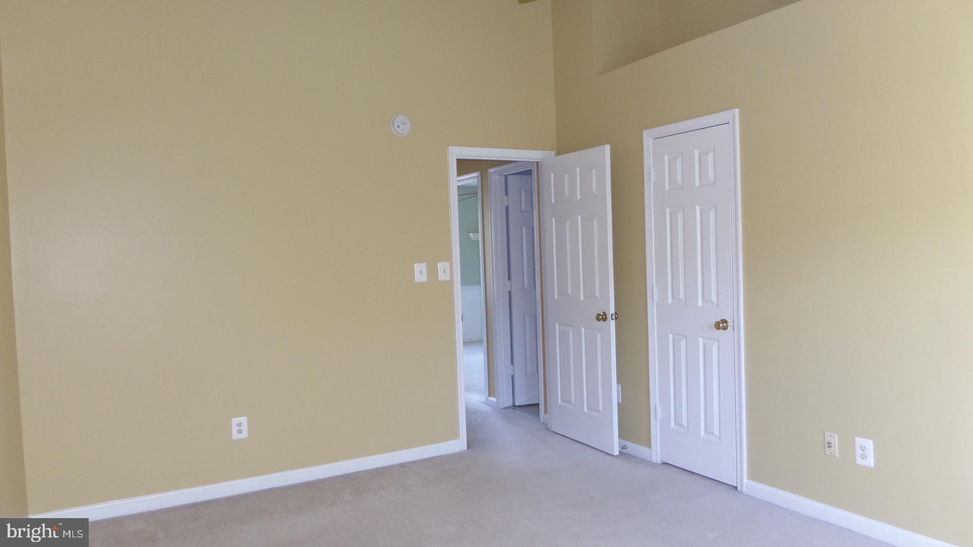 KINGSTOWNE - Residential Lease