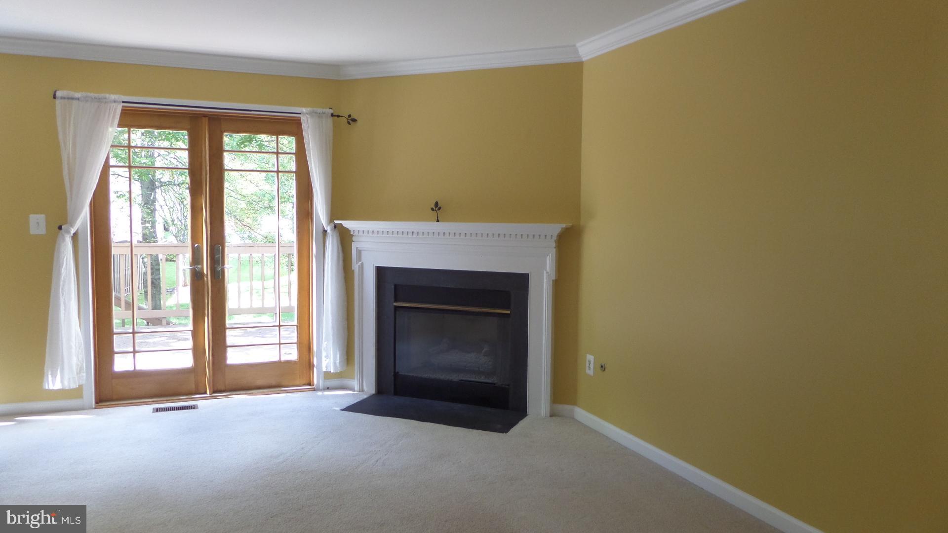 KINGSTOWNE - Residential Lease