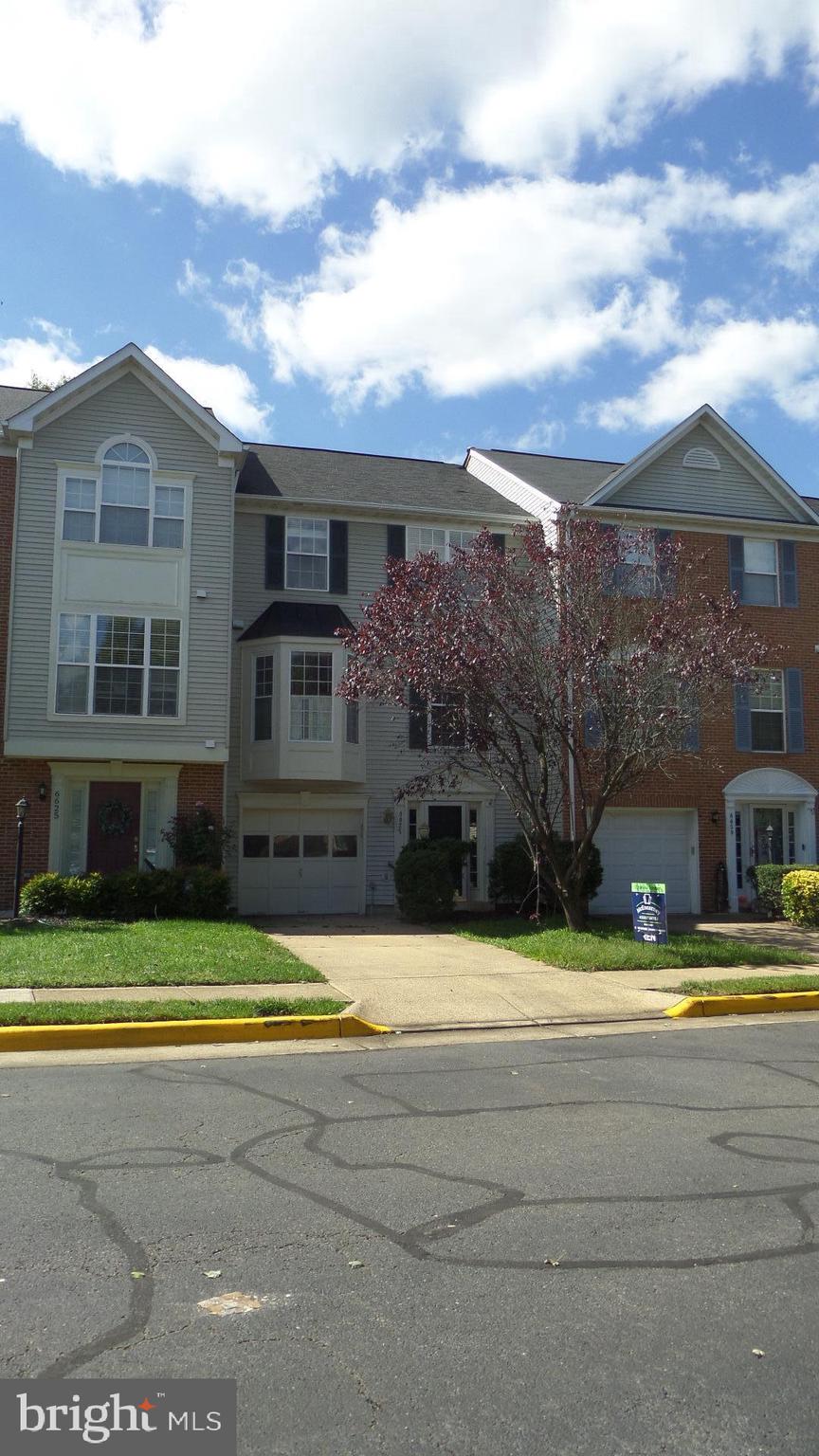 KINGSTOWNE - Residential Lease