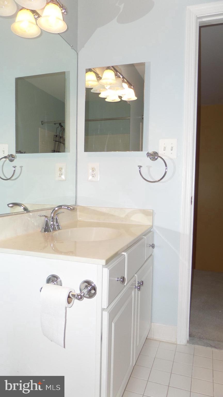 KINGSTOWNE - Residential Lease