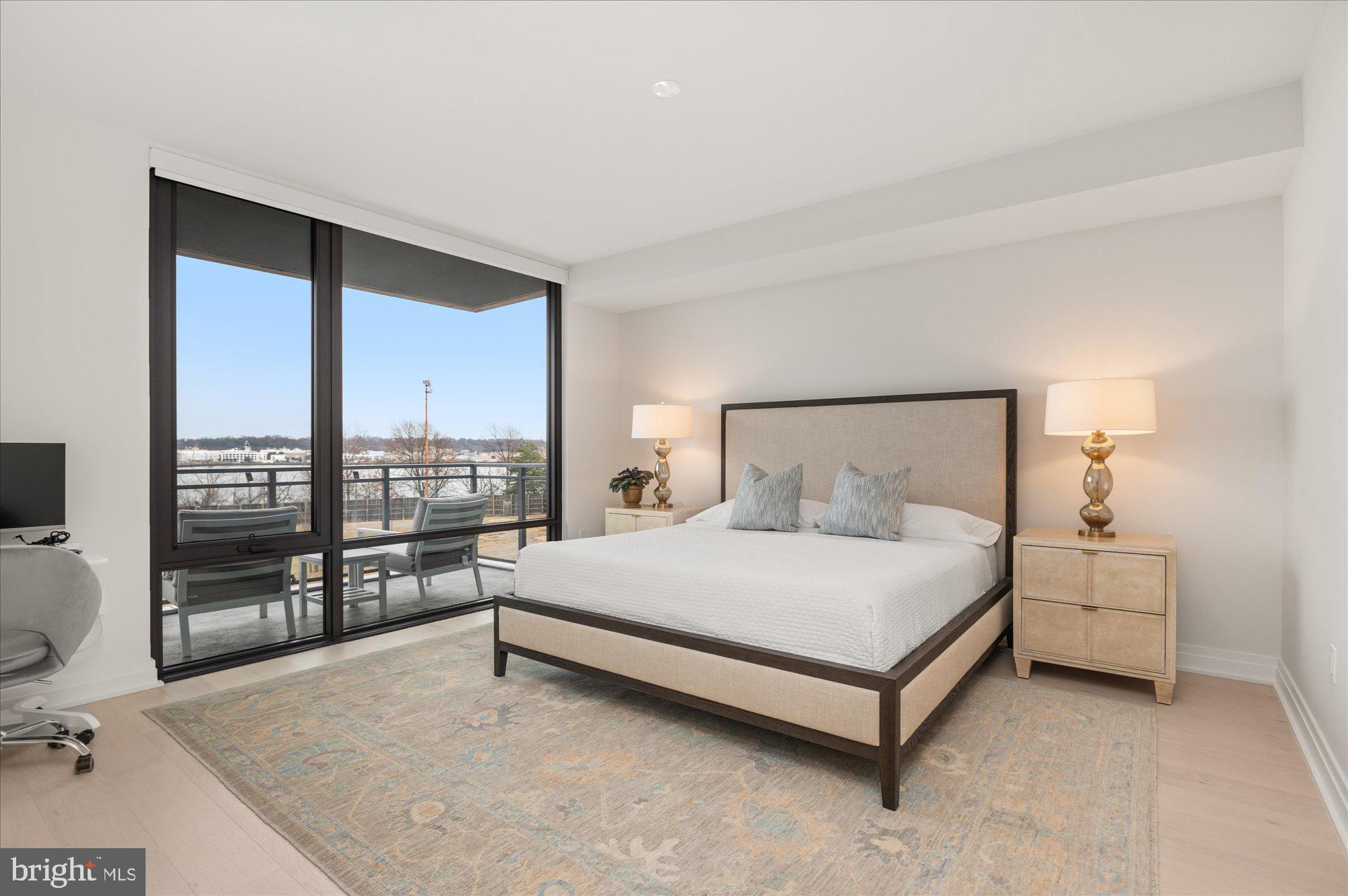 ALEXANDRIA - Residential