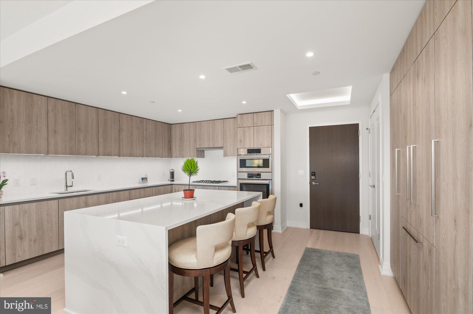 ALEXANDRIA - Residential