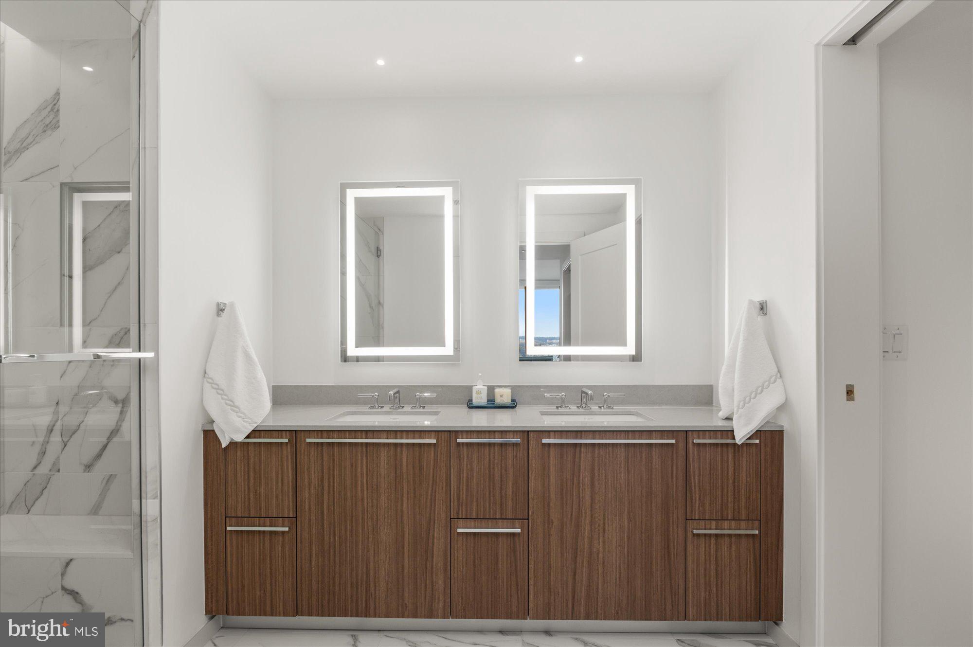 ALEXANDRIA - Residential