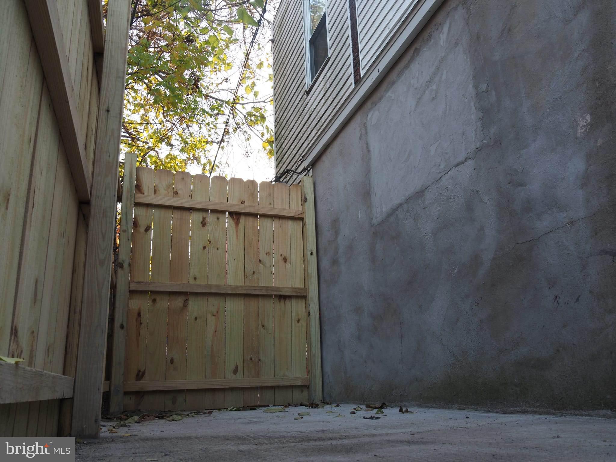 PHILADELPHIA - Residential