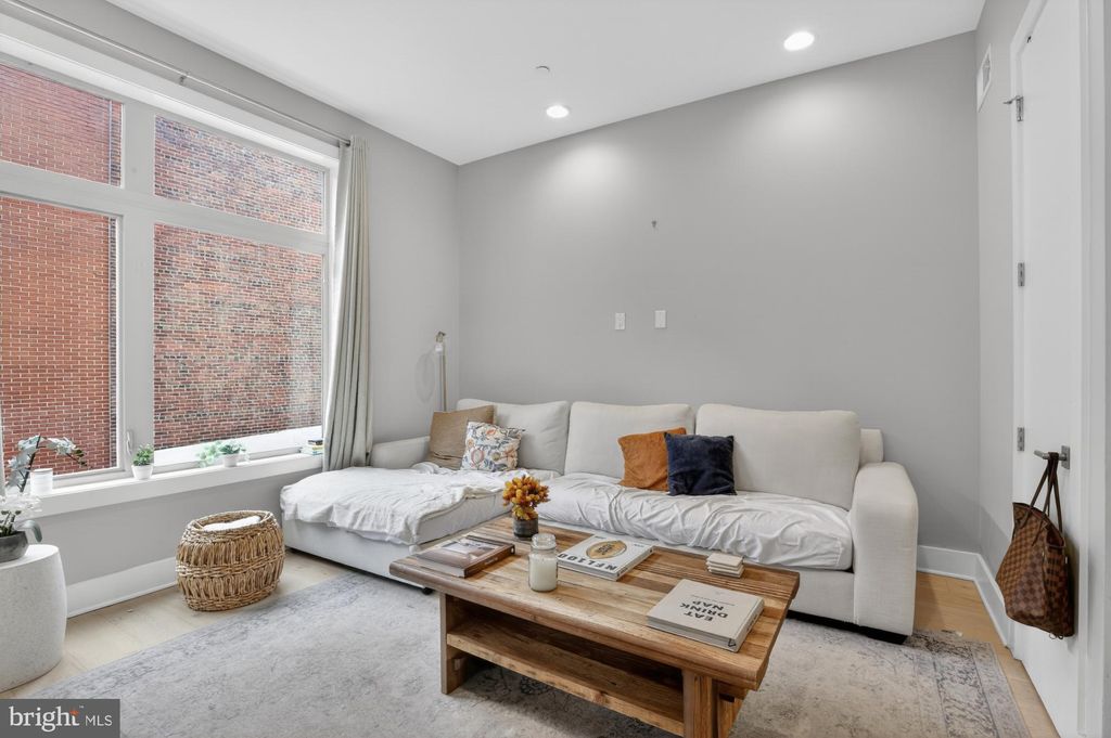 Photo of 151 N 2nd Street #5, PHILADELPHIA, PA 19106 (MLS # PAPH2592690)